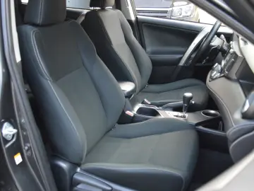 TOYOTA RAV 4 2.2 D-4D Automatic 4WD