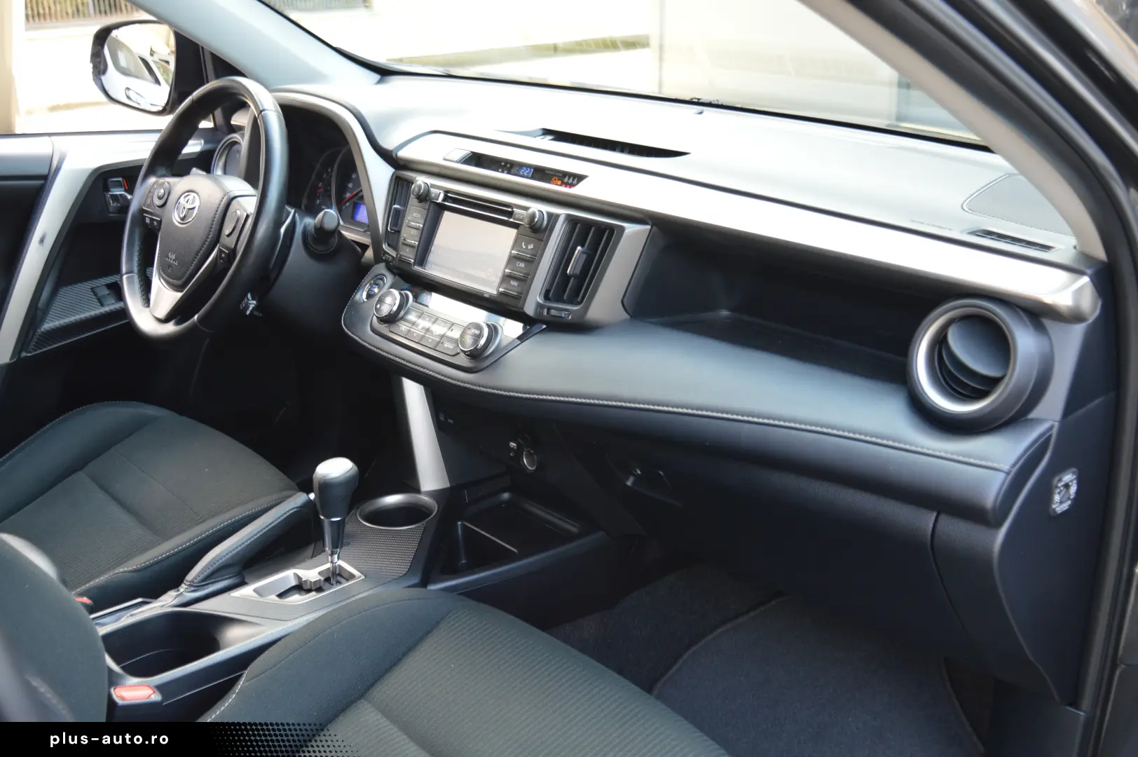 TOYOTA RAV 4 2.2 D-4D Automatic 4WD