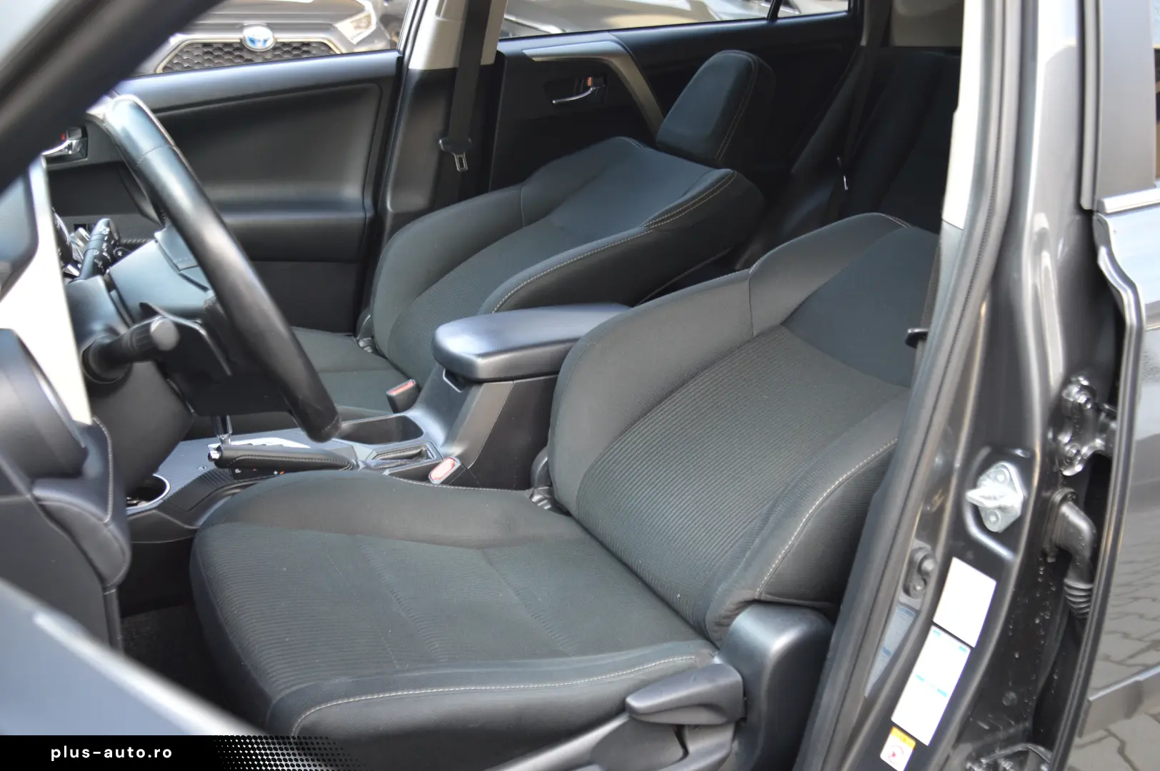 TOYOTA RAV 4 2.2 D-4D Automatic 4WD