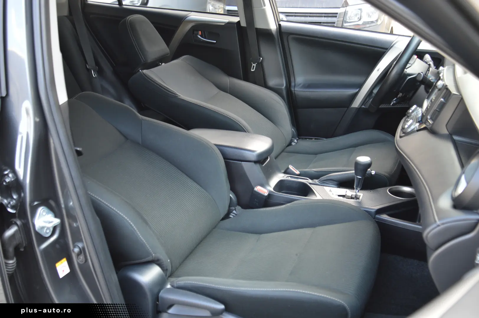 TOYOTA RAV 4 2.2 D-4D Automatic 4WD