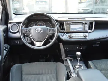 TOYOTA RAV 4 2.2 D-4D Automatic 4WD