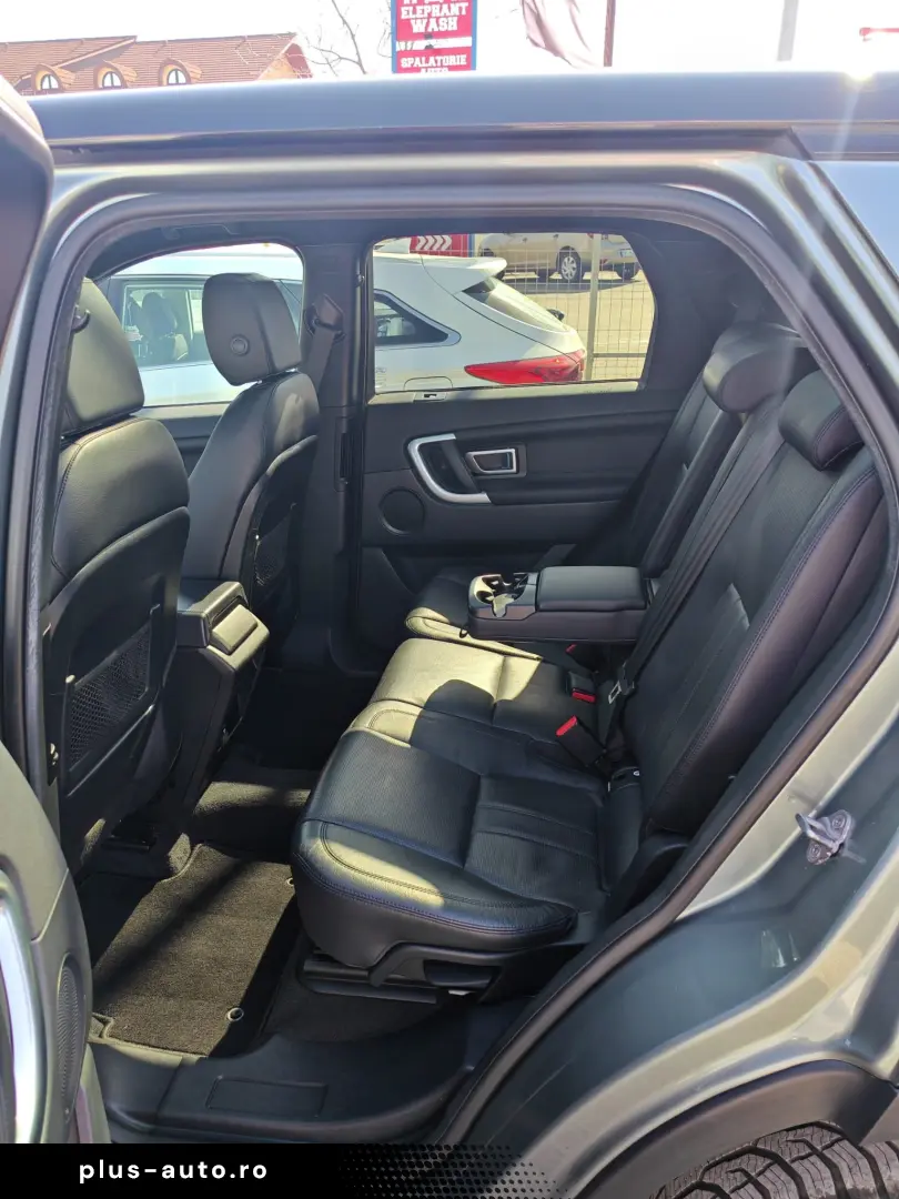 LAND ROVER DISCOVERY SPORT 4X4 7 LOCURI 2.2 D 150CP