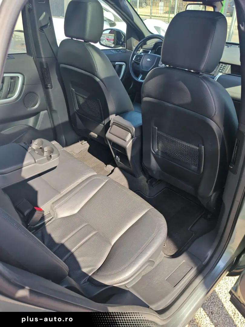 LAND ROVER DISCOVERY SPORT 4X4 7 LOCURI 2.2 D 150CP