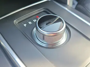 LAND ROVER DISCOVERY SPORT 4X4 7 LOCURI 2.2 D 150CP