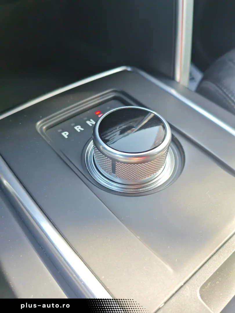 LAND ROVER DISCOVERY SPORT 4X4 7 LOCURI 2.2 D 150CP