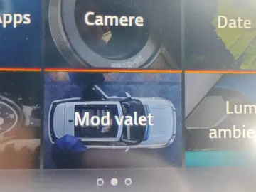 LAND ROVER DISCOVERY SPORT 4X4 7 LOCURI 2.2 D 150CP