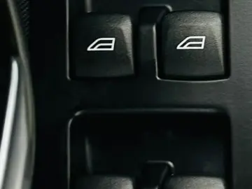 VOLVO V40 2013 1.6D E5 Garantie 12 Luni Rate Avans 0 Doar Cu