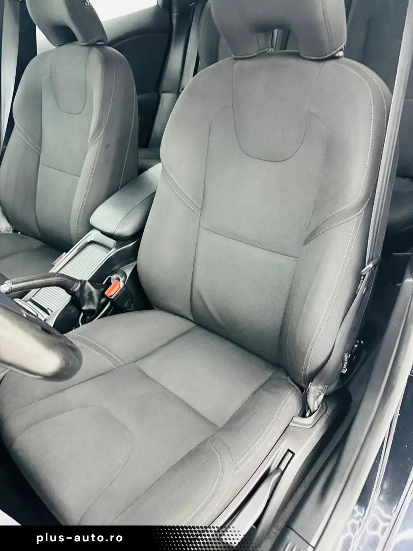 VOLVO V40 2013 1.6D E5 Garantie 12 Luni Rate Avans 0 Doar Cu