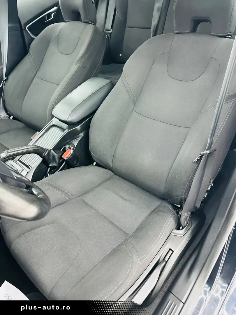 VOLVO V40 2013 1.6D E5 Garantie 12 Luni Rate Avans 0 Doar Cu