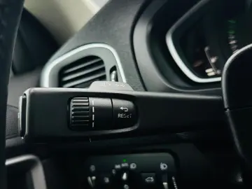 VOLVO V40 2013 1.6D E5 Garantie 12 Luni Rate Avans 0 Doar Cu