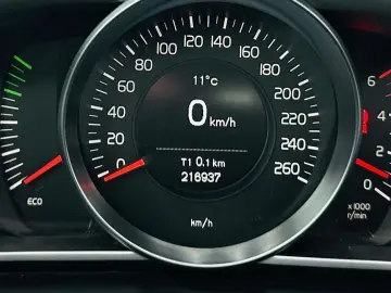 VOLVO V40 2013 1.6D E5 Garantie 12 Luni Rate Avans 0 Doar Cu