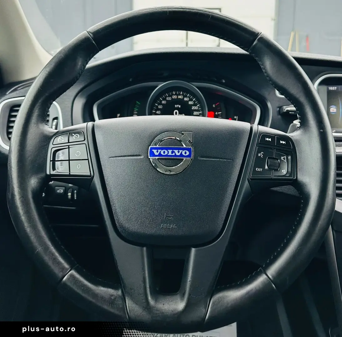 VOLVO V40 2013 1.6D E5 Garantie 12 Luni Rate Avans 0 Doar Cu