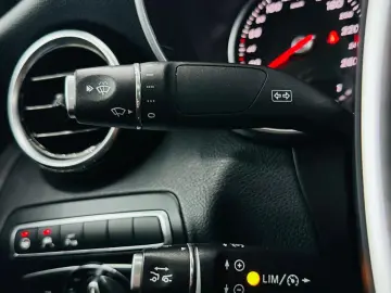 MERCEDESBENZ Glc 2017 350E Plug-in Hybrid 4x4 2.0i E6 Garant