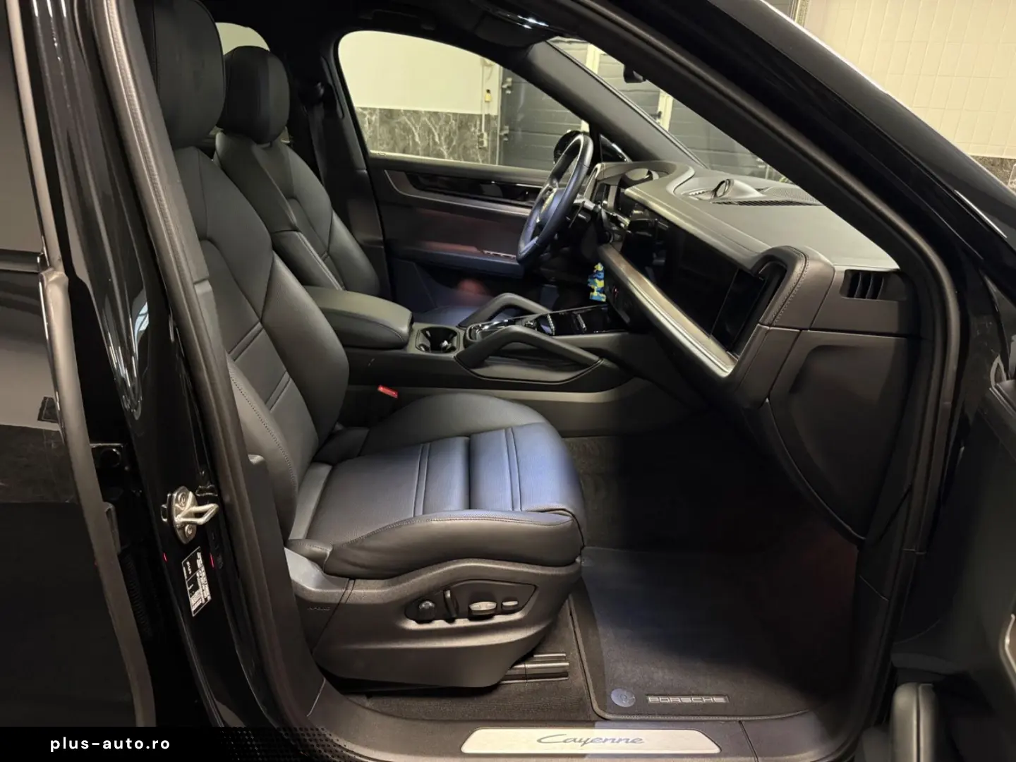PORSCHE Cayenne Coupe E-Hybrid Heasup Pano Massage PASM