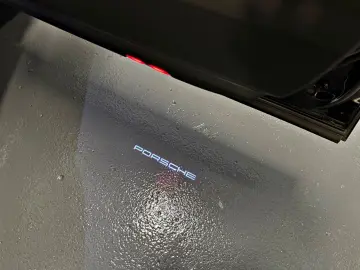 PORSCHE Cayenne Coupe E-Hybrid Heasup Pano Massage PASM