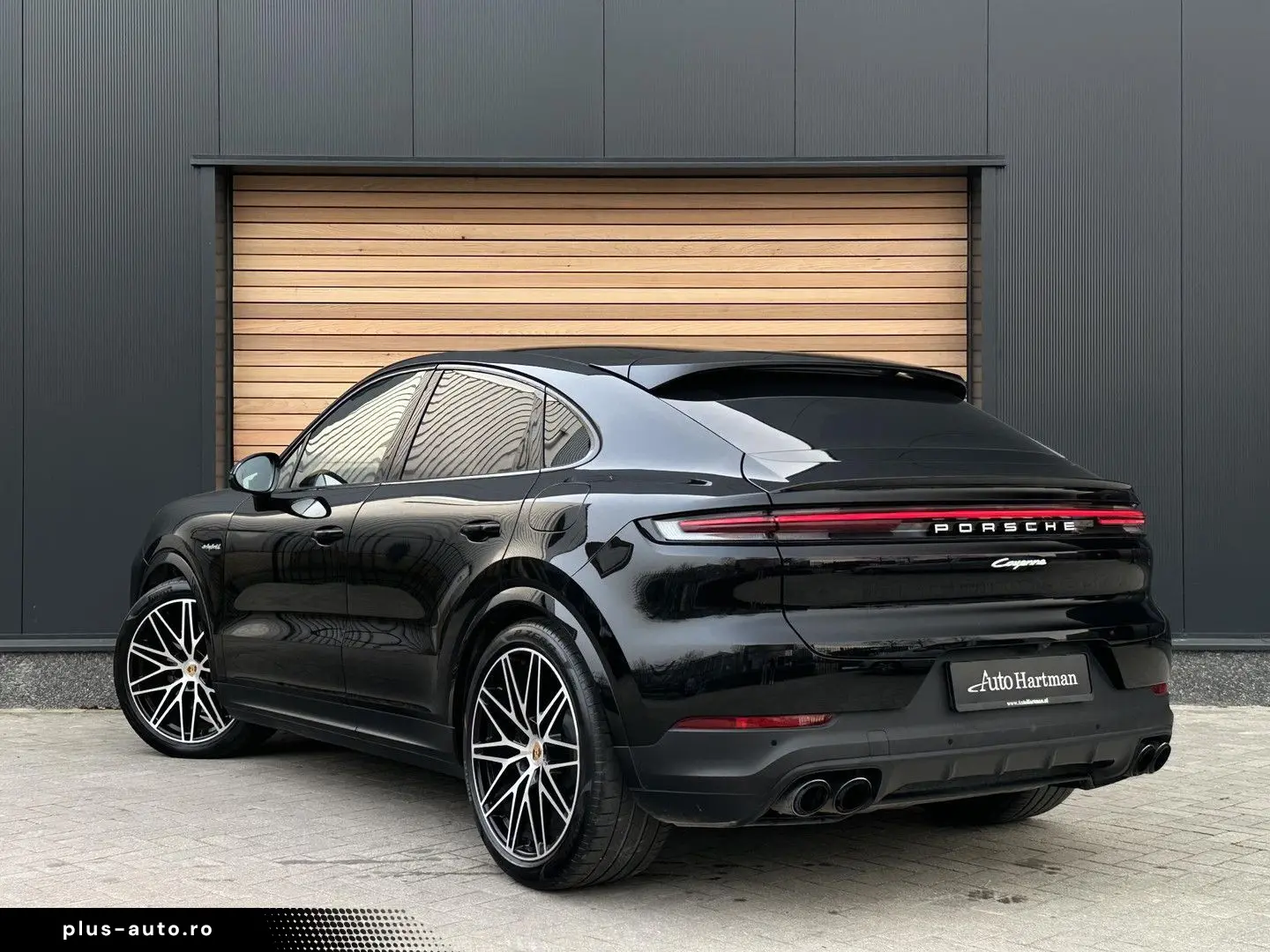 PORSCHE Cayenne Coupé 3.0 E-Hybrid PANO MASSAGE STOELVEN