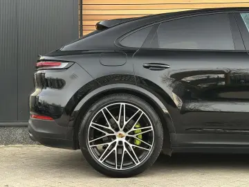 PORSCHE Cayenne Coupé 3.0 E-Hybrid PANO MASSAGE STOELVEN