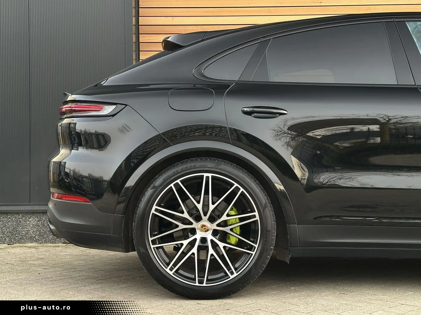 PORSCHE Cayenne Coupé 3.0 E-Hybrid PANO MASSAGE STOELVEN