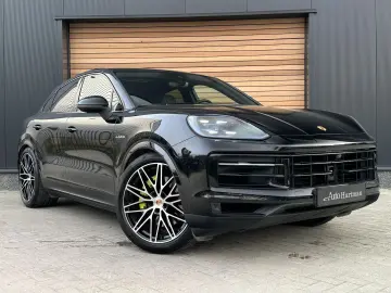 PORSCHE Cayenne Coupé 3.0 E-Hybrid PANO MASSAGE STOELVEN