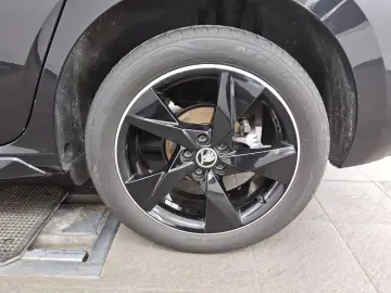 SKODA Scala 1.5 TSI Monte Carlo LED Virtual Pano RFK