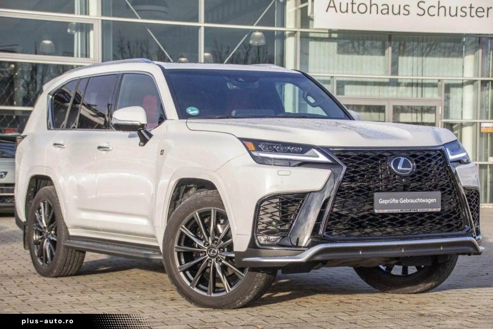 Lexus LX600 F Sport