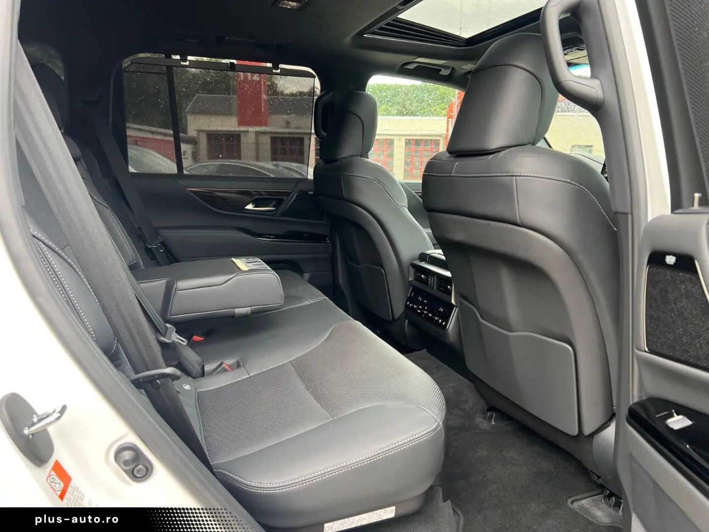 Lexus LX500 Luxury Line