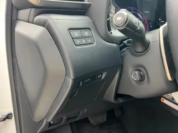 Lexus LX500 Luxury Line