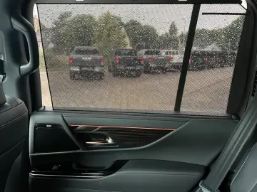 Lexus LX500 Luxury Line