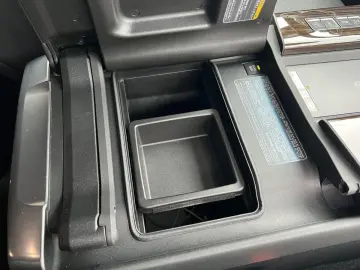 Lexus LX500 Luxury Line