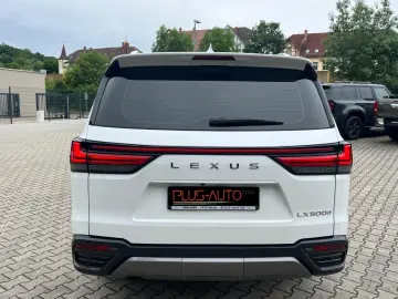 Lexus LX500 Luxury Line