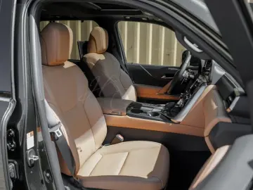 Lexus LX700h Luxury Line