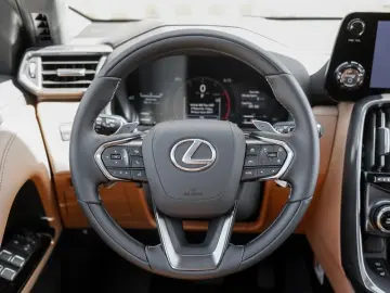 Lexus LX700h Luxury Line