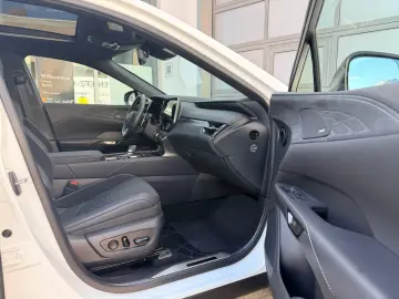 LEXUS RX500h  DIRECT4 F SPORT    Panoramadach