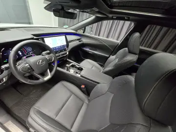 Lexus RX450h F Sport Design