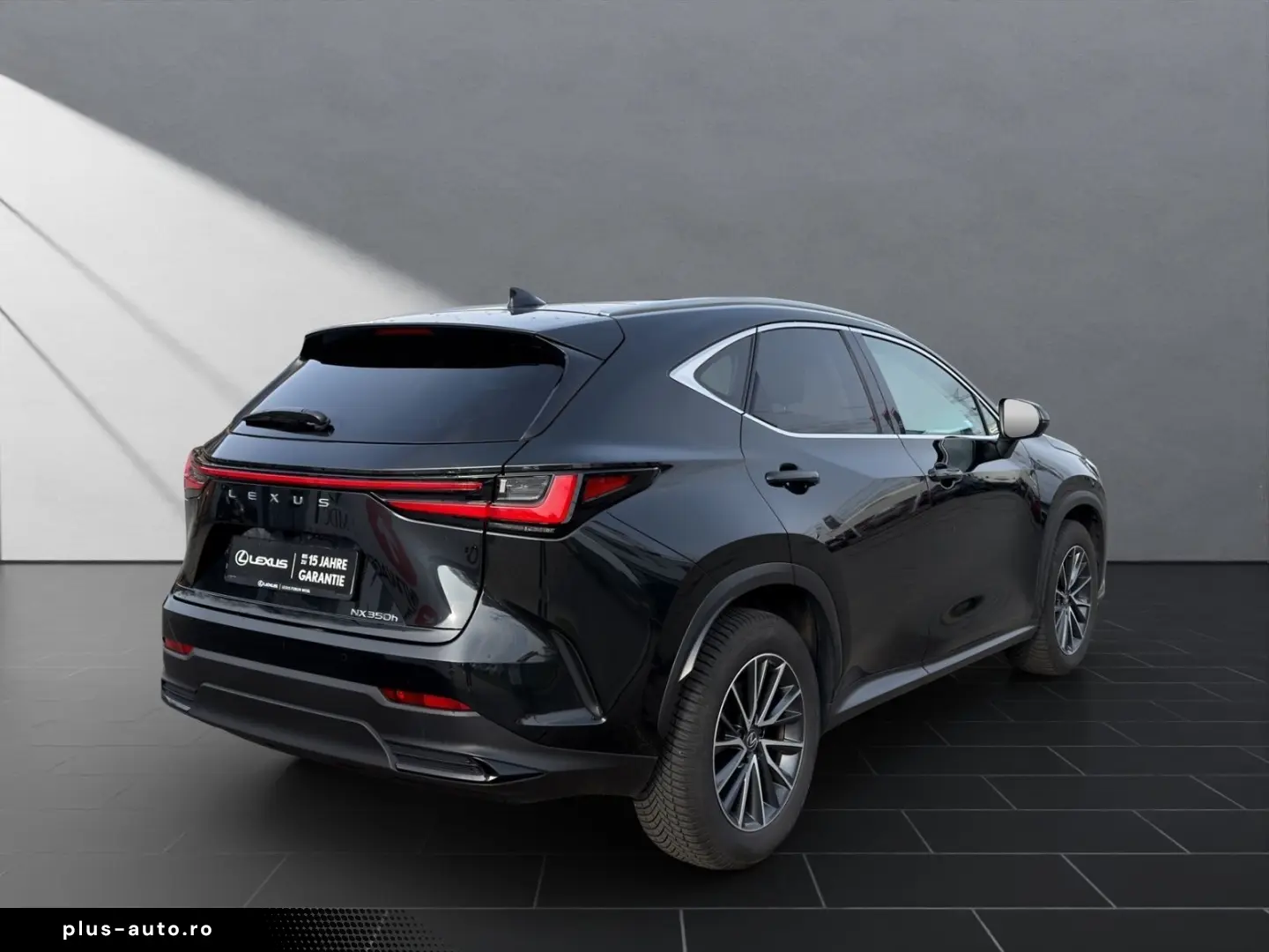 LEXUS NX 350h E-FOUR INTERIEUR- & TECHNIK-PAKET PANO