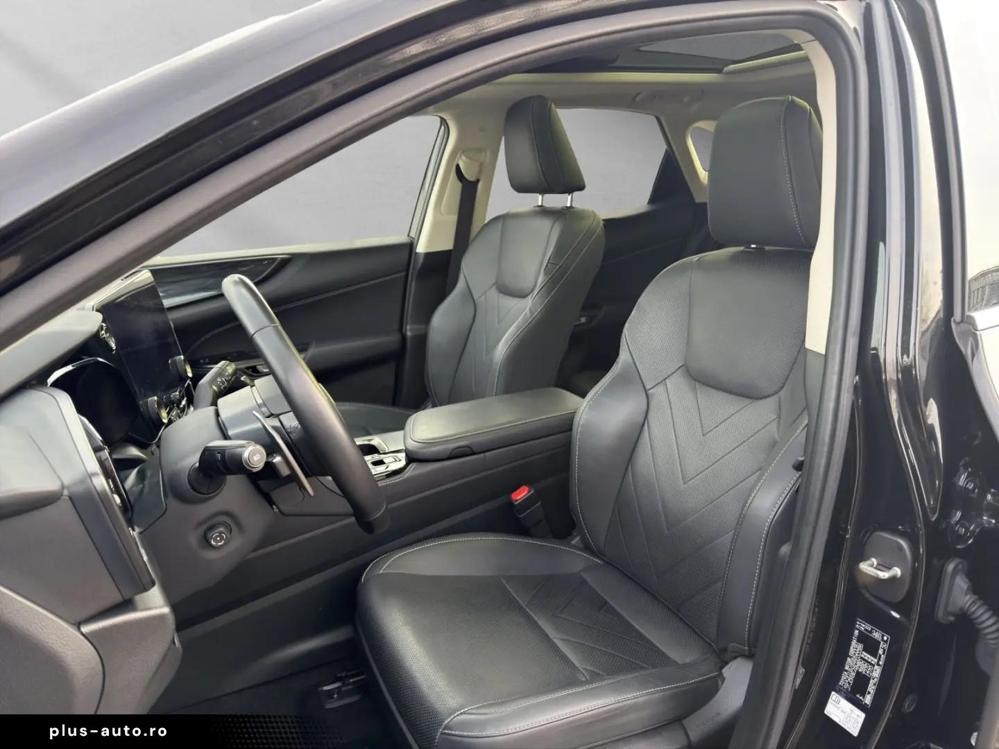 LEXUS NX 350h E-FOUR INTERIEUR- & TECHNIK-PAKET PANO