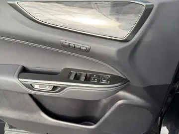 LEXUS NX 350h E-FOUR INTERIEUR- & TECHNIK-PAKET PANO