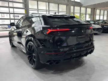 LAMBORGHINI Urus S 3D B&O Panorama HUD Style Package Massage