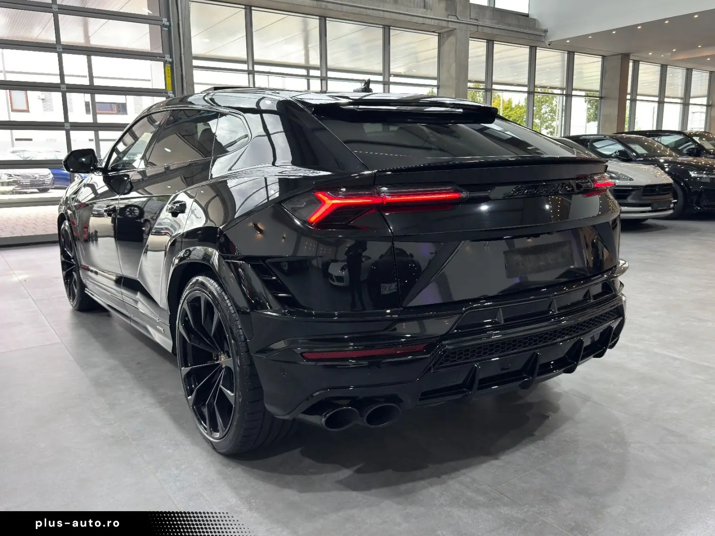 LAMBORGHINI Urus S 3D B&O Panorama HUD Style Package Massage