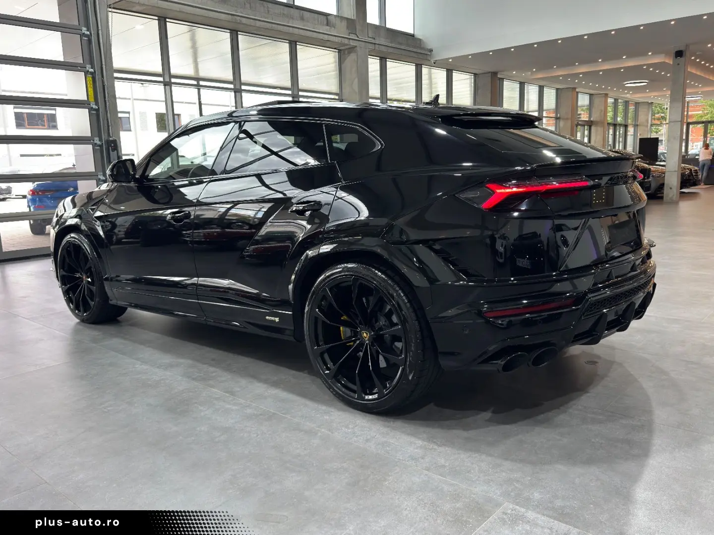 LAMBORGHINI Urus S 3D B&O Panorama HUD Style Package Massage