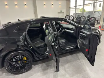 LAMBORGHINI Urus S 3D B&O Panorama HUD Style Package Massage