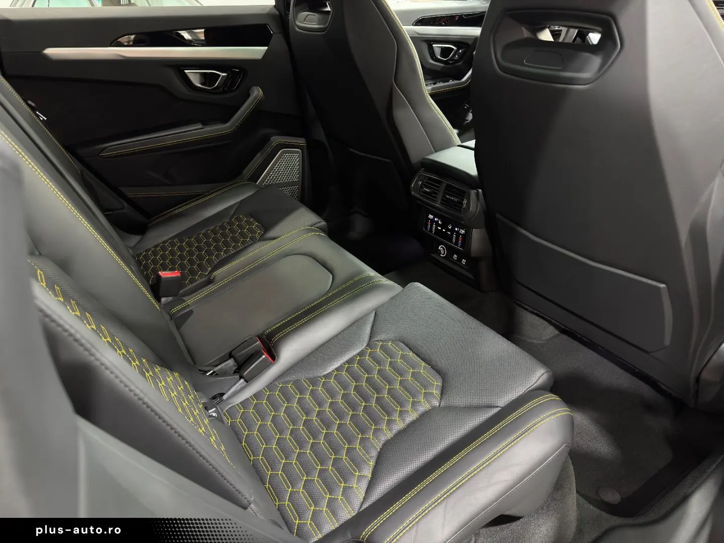 LAMBORGHINI Urus S 3D B&O Panorama HUD Style Package Massage