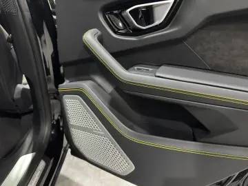 LAMBORGHINI Urus S 3D B&O Panorama HUD Style Package Massage