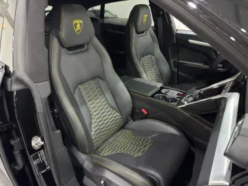 LAMBORGHINI Urus S 3D B&O Panorama HUD Style Package Massage