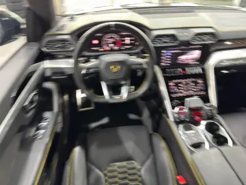 LAMBORGHINI Urus S 3D B&O Panorama HUD Style Package Massage