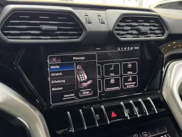 LAMBORGHINI Urus S 3D B&O Panorama HUD Style Package Massage