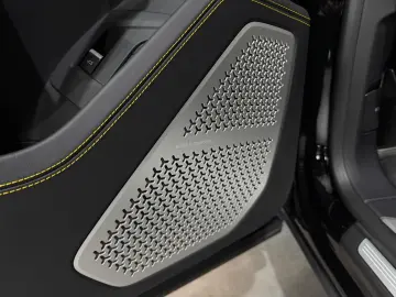 LAMBORGHINI Urus S 3D B&O Panorama HUD Style Package Massage