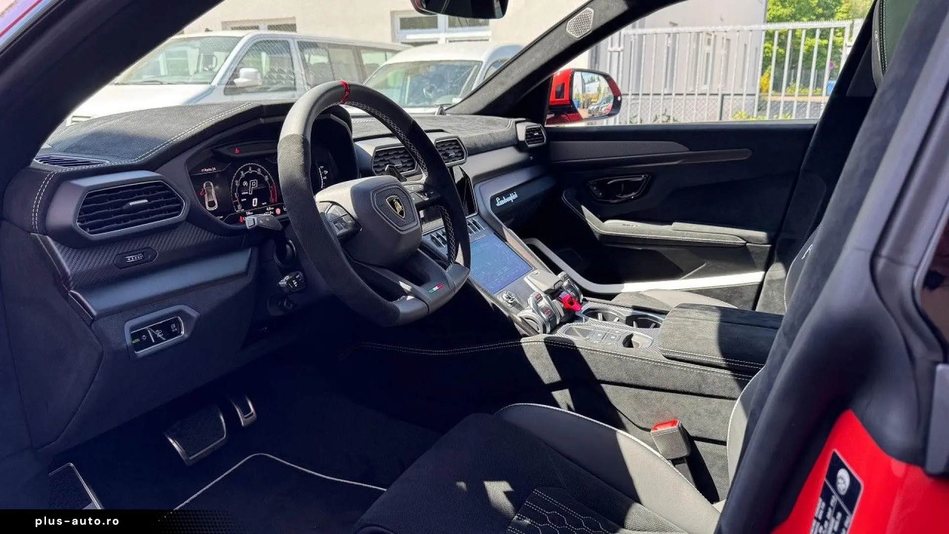 LAMBORGHINI Urus PERFORMANTE CARBON B&O MASSAGE PROD.2025