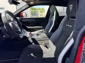 LAMBORGHINI Urus PERFORMANTE CARBON B&O MASSAGE PROD.2025