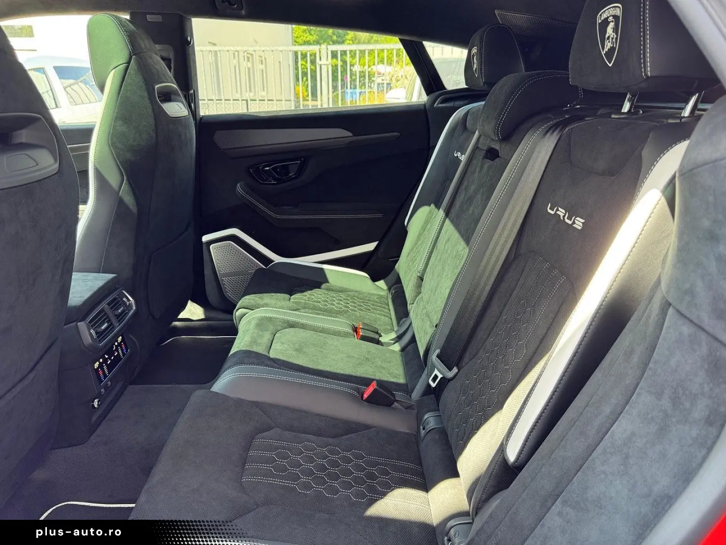 LAMBORGHINI Urus PERFORMANTE CARBON B&O MASSAGE PROD.2025